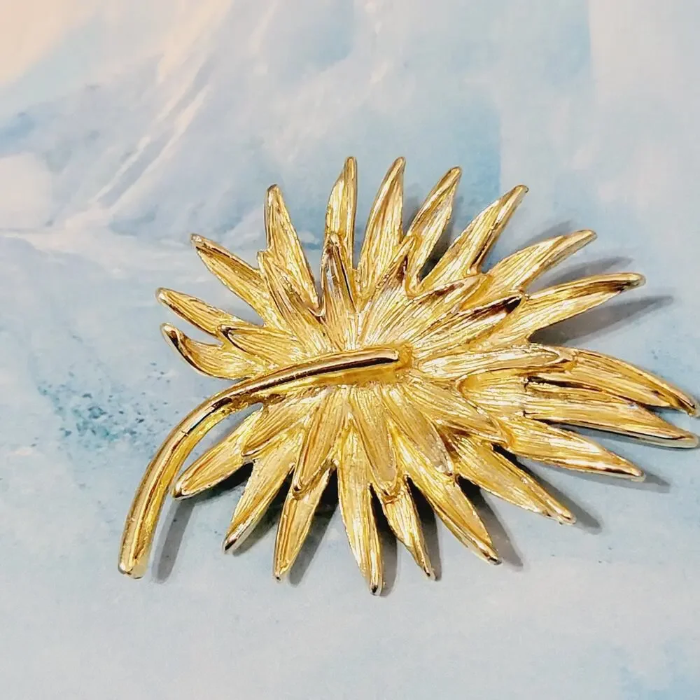 Vintage Large Leaf Brooch Pin Gold Tone Textured Layered Mid Century‎ 2.5